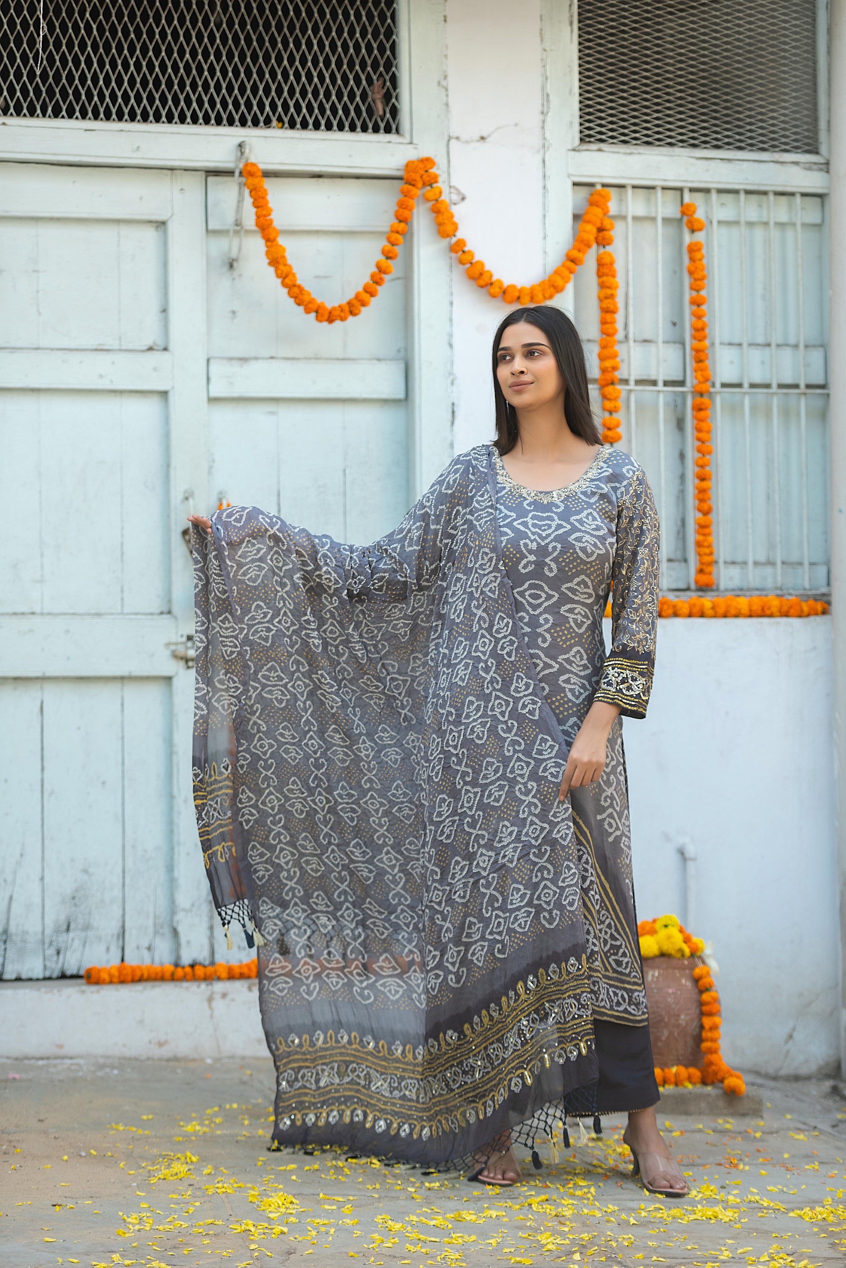 Bandhej 3 piece suit | SP 027